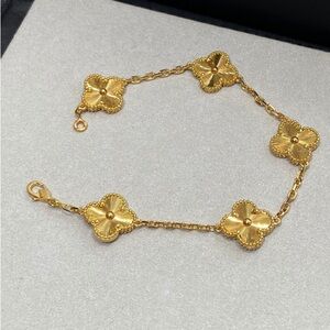 ⚙️ Van Cleef & Arpels VCA Guilloche Gold Bracelet New